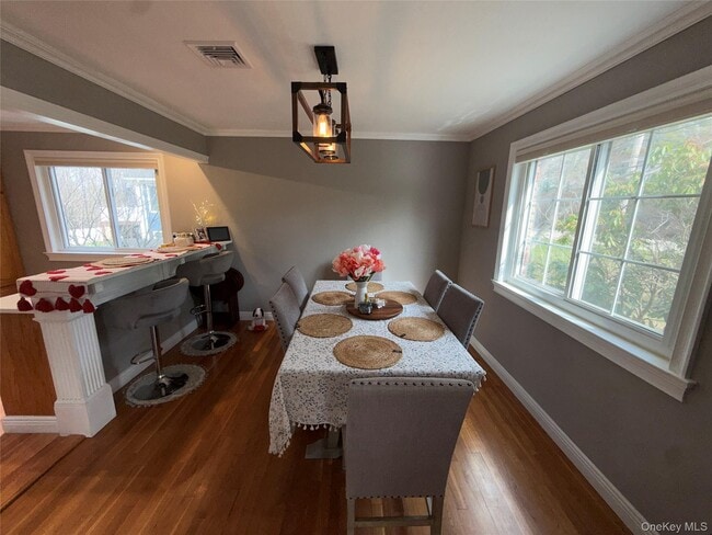 Building Photo - 16 Minkel Rd