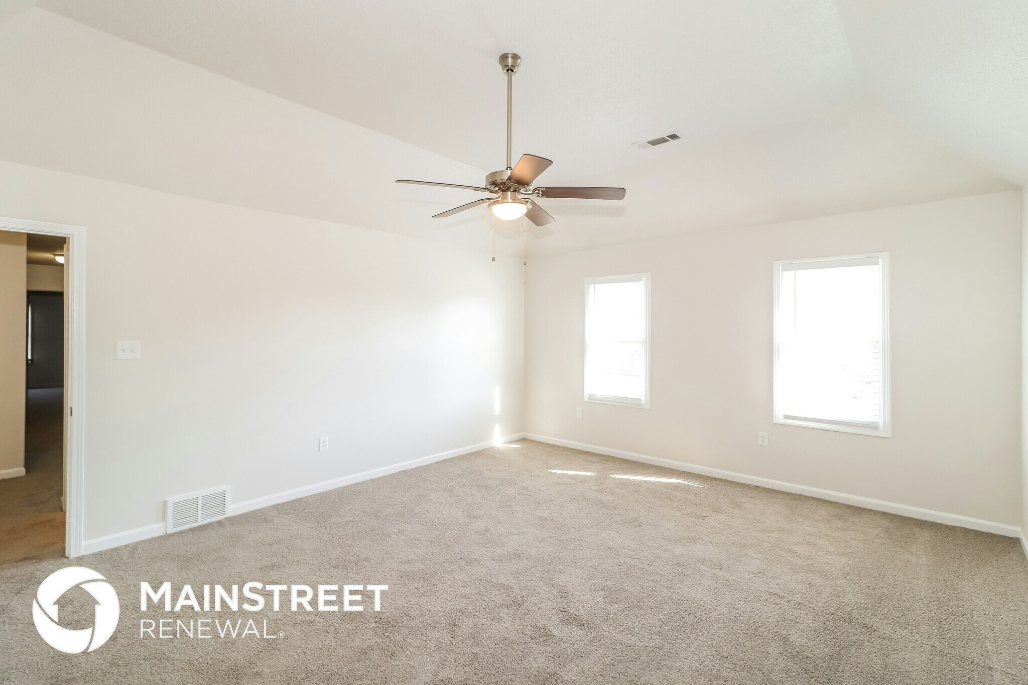 Building Photo - 7250 N Old Farm Rd