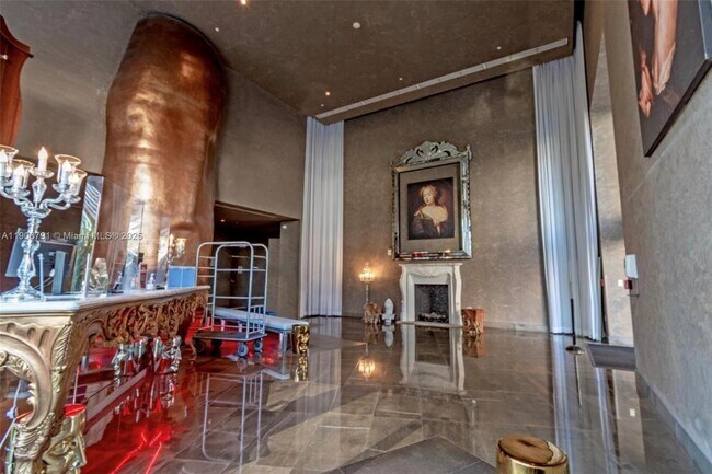 Building Photo - 485 Brickell Ave