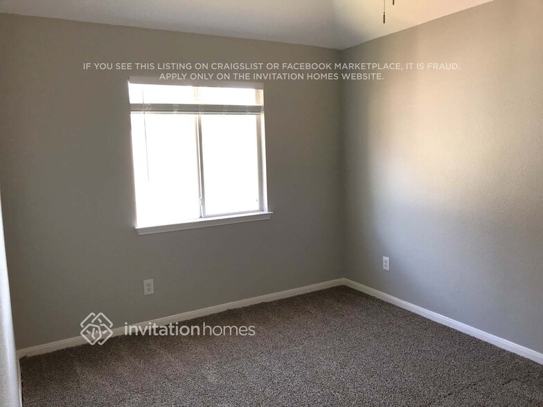 Building Photo - 1204 Taylor Ln