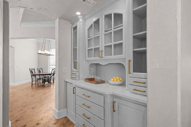 Building Photo - 1621 Hidden Bluff Ct