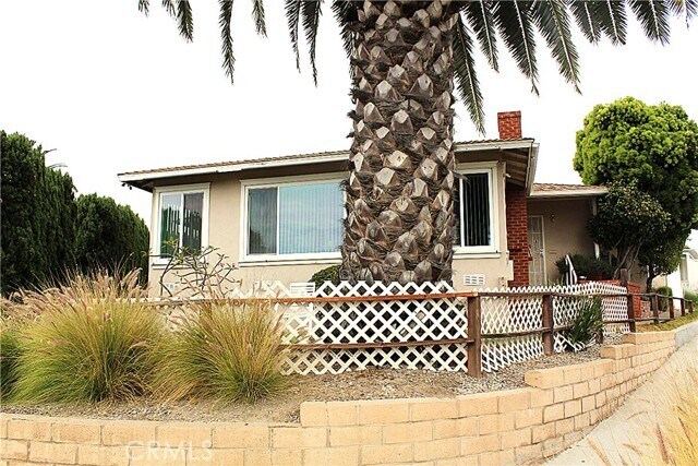 Building Photo - 234 Avenida Miramar