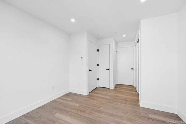 Building Photo - 325 Manville Rd