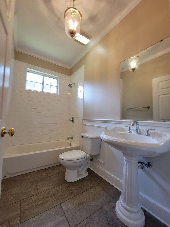 Building Photo - 3 bedroom home for rent in golden eagle's gated community, available July 6 2026, 2 car garage, f...