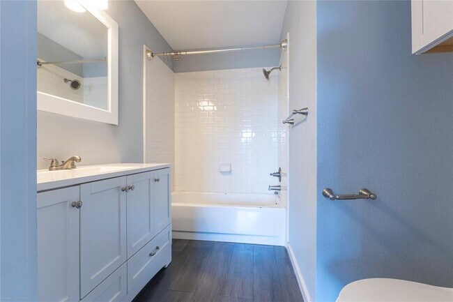 Building Photo - 1845 River Crossing Cir