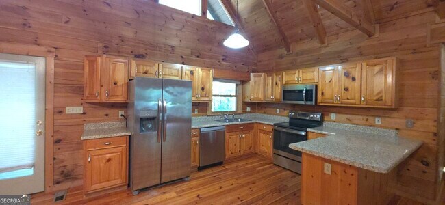 Building Photo - 2234 Etowah River Rd