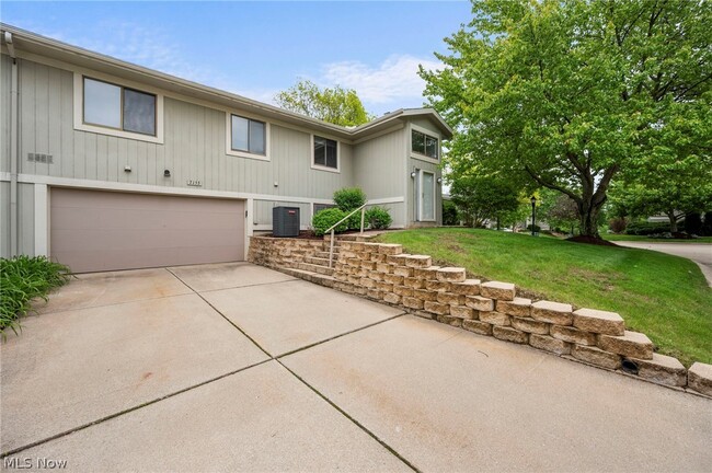 Building Photo - 7153 N Jester Pl
