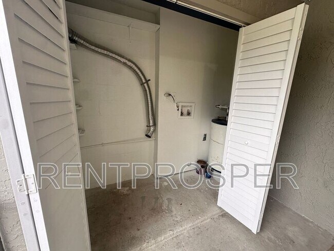 Building Photo - 10465 Riva Ridge Trail