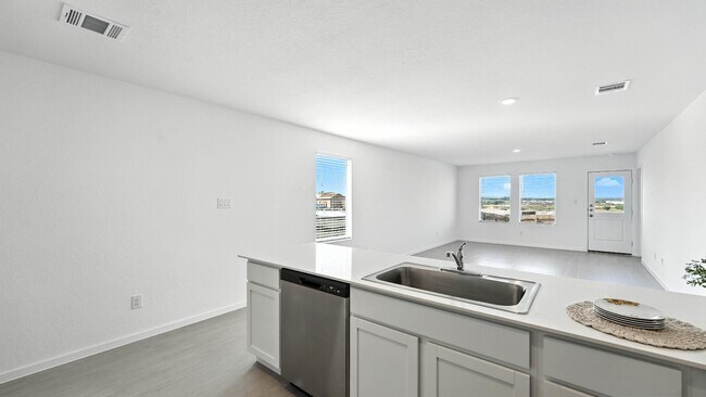 Building Photo - 764 Horsetail Ln