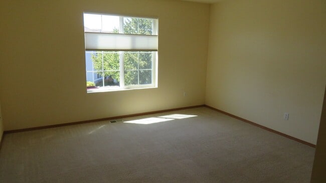 Building Photo - 1436 Packwood Ave