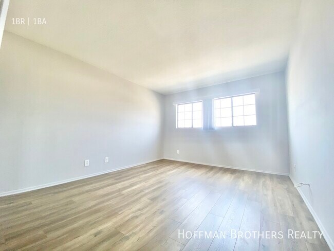 Building Photo - 5107 Inglewood Blvd