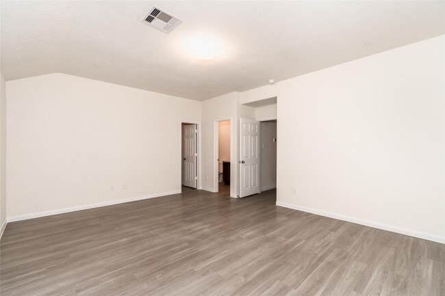 Building Photo - 3946 Lexington Manor Ct