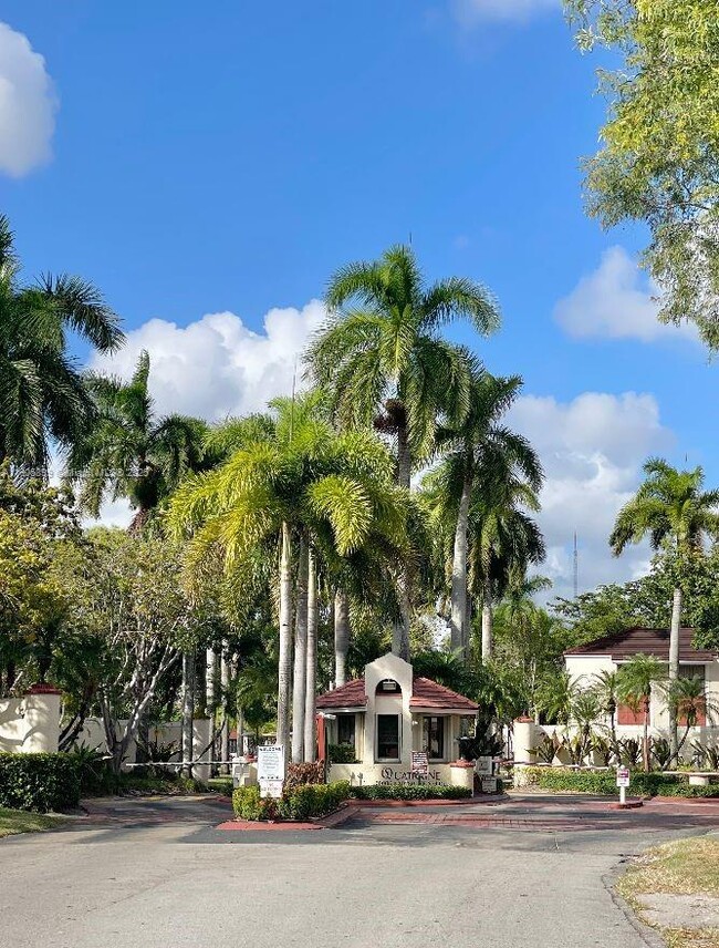 Building Photo - 20065 NE 3rd Ct