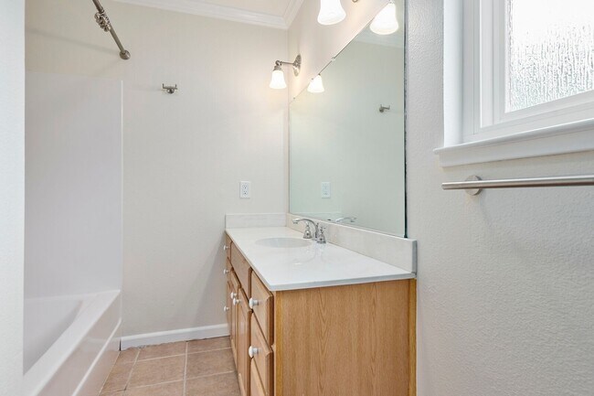 Building Photo - For Rent: Spacious Belmont Home with Upgra...