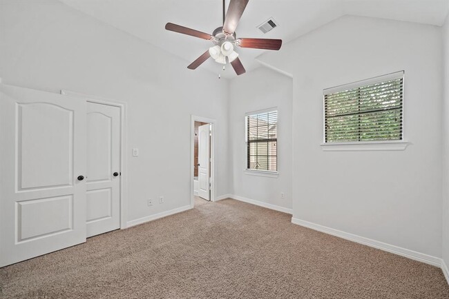 Building Photo - 1846 Woodbend Village Ct