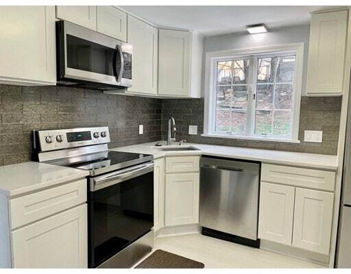 Building Photo - 425B Grafton St