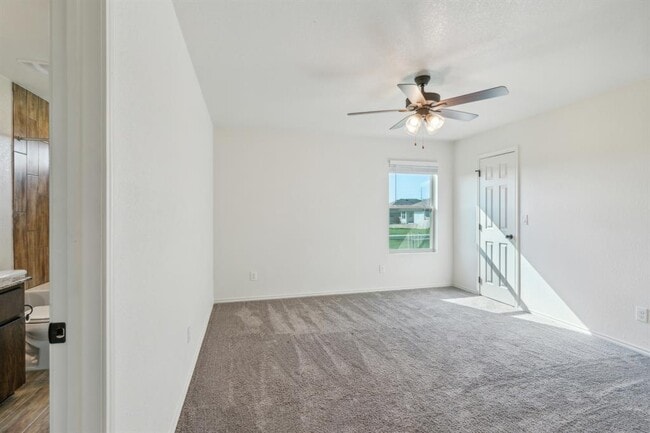 Building Photo - 2416 A Alterman Dr