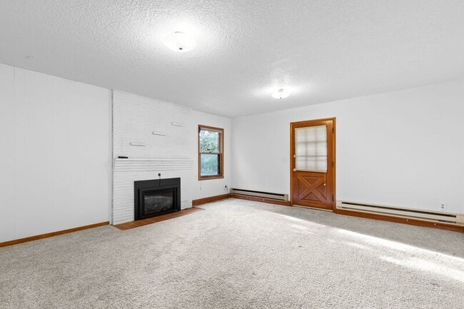 Building Photo - 6409 SE Belmont St