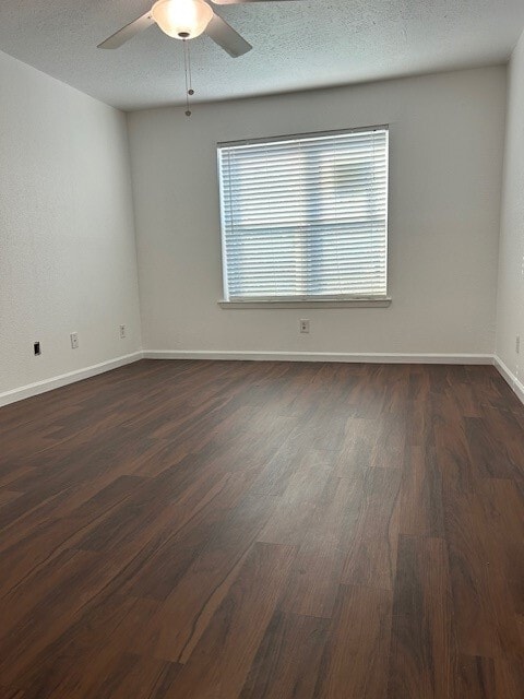 Building Photo - 10555 Turtlewood Ct