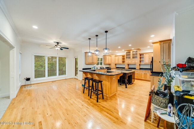 Building Photo - 12307 Ridgeview Dr