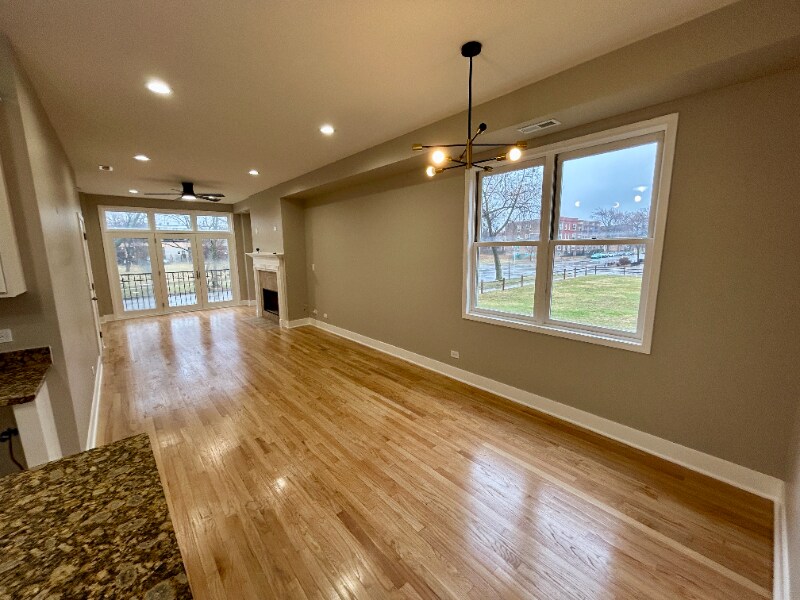 Building Photo - 5644 S Prairie Ave
