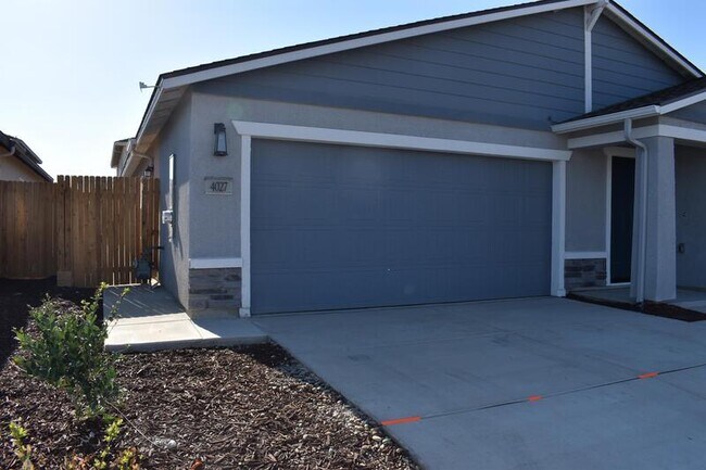 Building Photo - 4027 Bayonet Dr