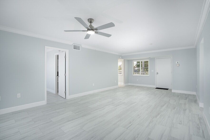 Living Space - 1120 Little Neck Ct