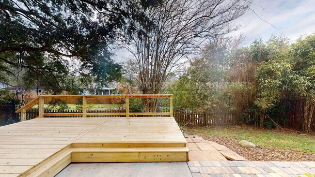 Building Photo - 1738 Chandelier Cir E