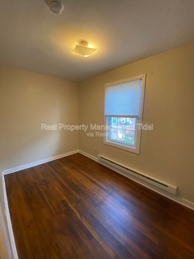 Building Photo - 511 Randolph Rd