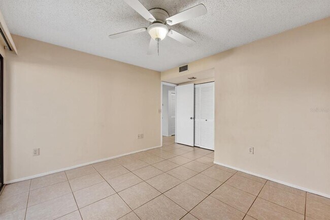 Building Photo - 2232 Bahia Vista St