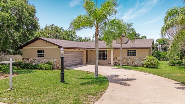 Building Photo - 317 Surf Dr