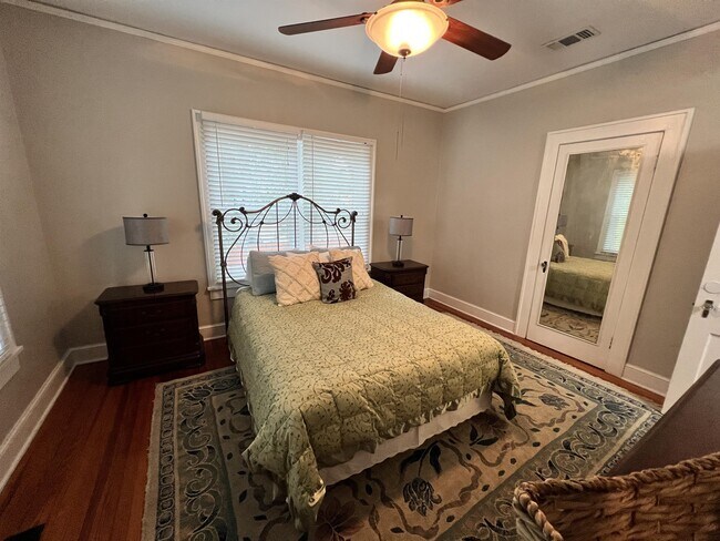 Building Photo - 1313 N Gadsden St