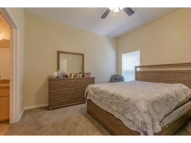 Building Photo - 7848 Pinehurst Dr
