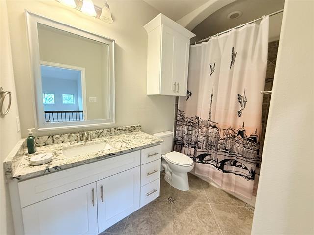 Building Photo - 6300 Hermosa Dr