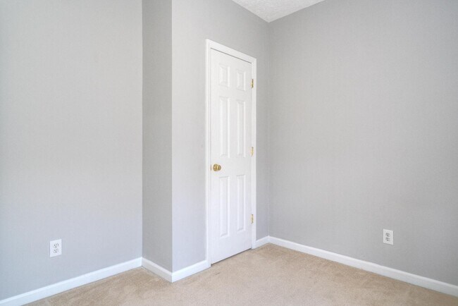 Building Photo - 3324-3342 Yellow Sulphur Road