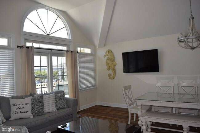 Building Photo - 205 W Brigantine Ave