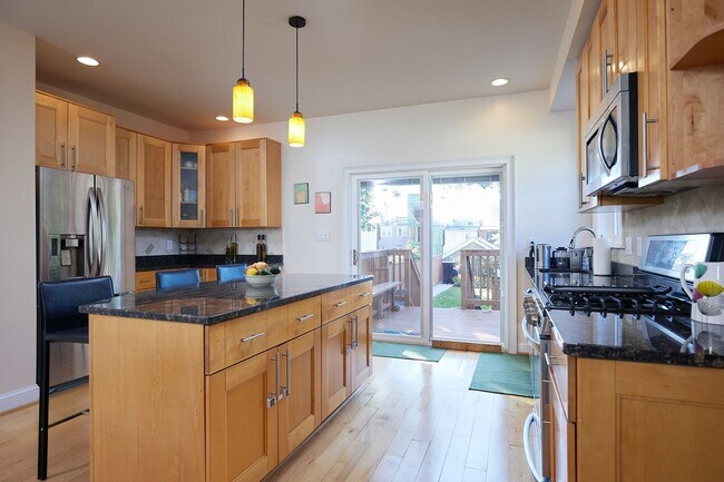 Building Photo - Petworth Stunner with Garage