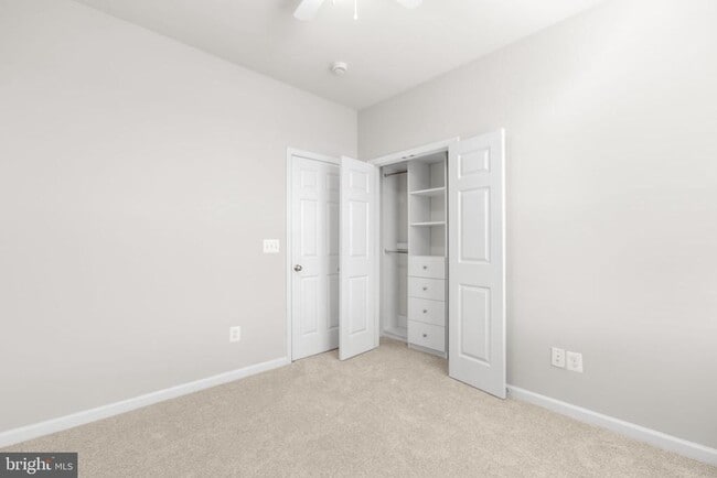 Building Photo - 407 Apricot St