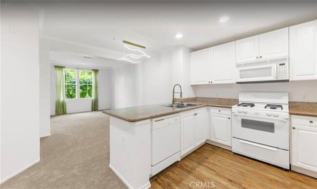 Building Photo - 2257 Watermarke Pl