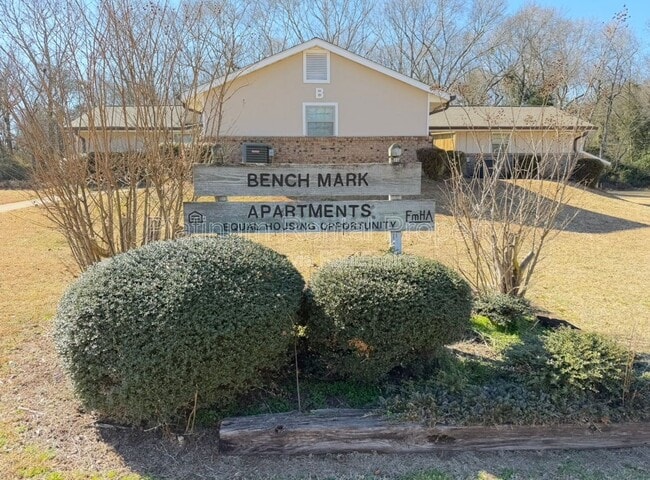 Building Photo - 1512 Waverly Way