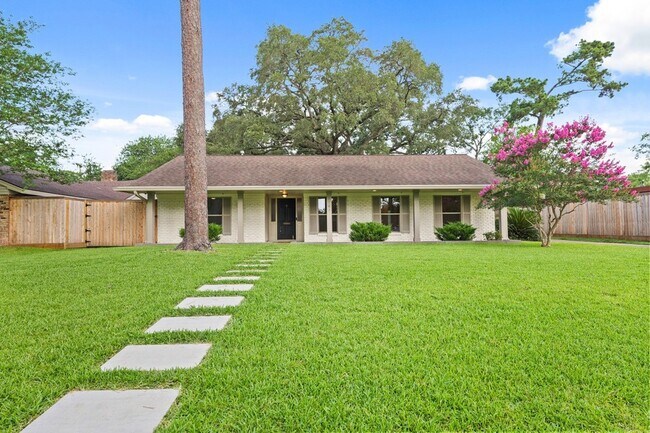 Building Photo - 1707 Imperial Crown Dr