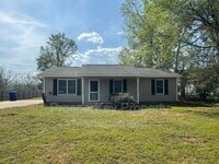 Building Photo - 303 Lee Rd