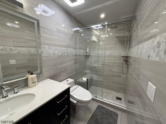 Building Photo - 1254 Garrison Ct