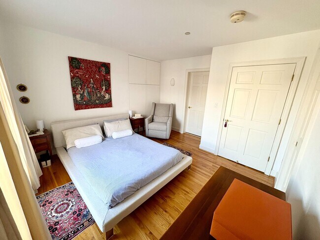 Building Photo - 2125 S St NW