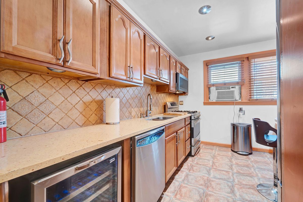 Building Photo - 5005 N 9th St