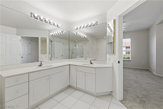 Building Photo - 15190 Royal Windsor Ln