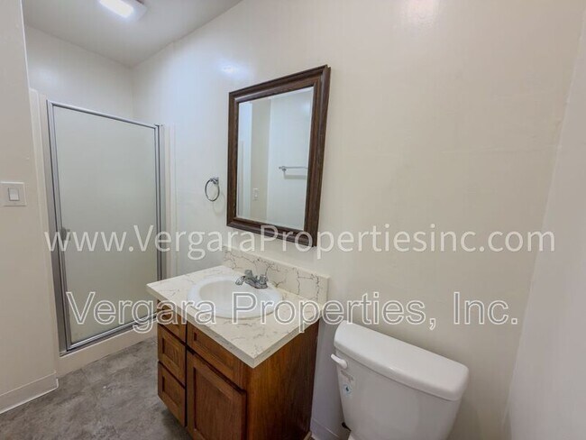 Building Photo - 13505 Mariposa Ave