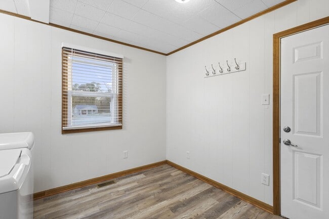 Building Photo - Charming 3 Bedroom Home for Rent!