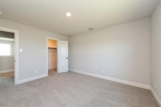 Building Photo - 601 Brookside Dr
