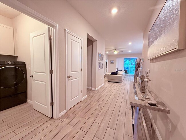 Building Photo - 8321 Praise Dr